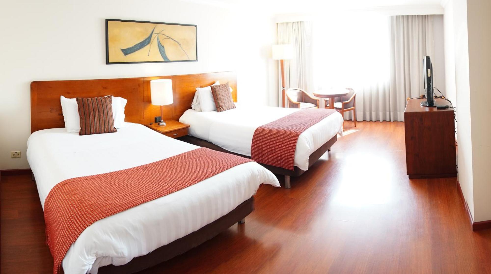 Hotel Ilar Esperanza Cerca De Embajada Eeuu Y Corferias - Bogota — Photos 1